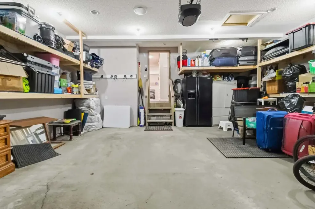 19 Saddleland Drive Calgary AB T3J5J3