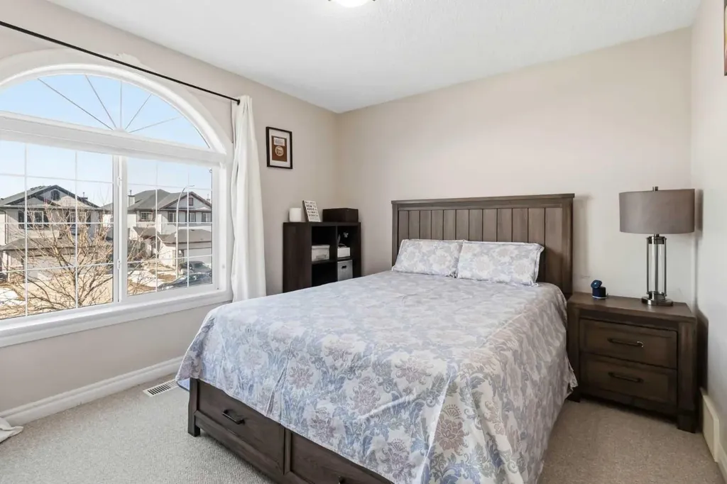 19 Saddleland Drive Calgary AB T3J5J3