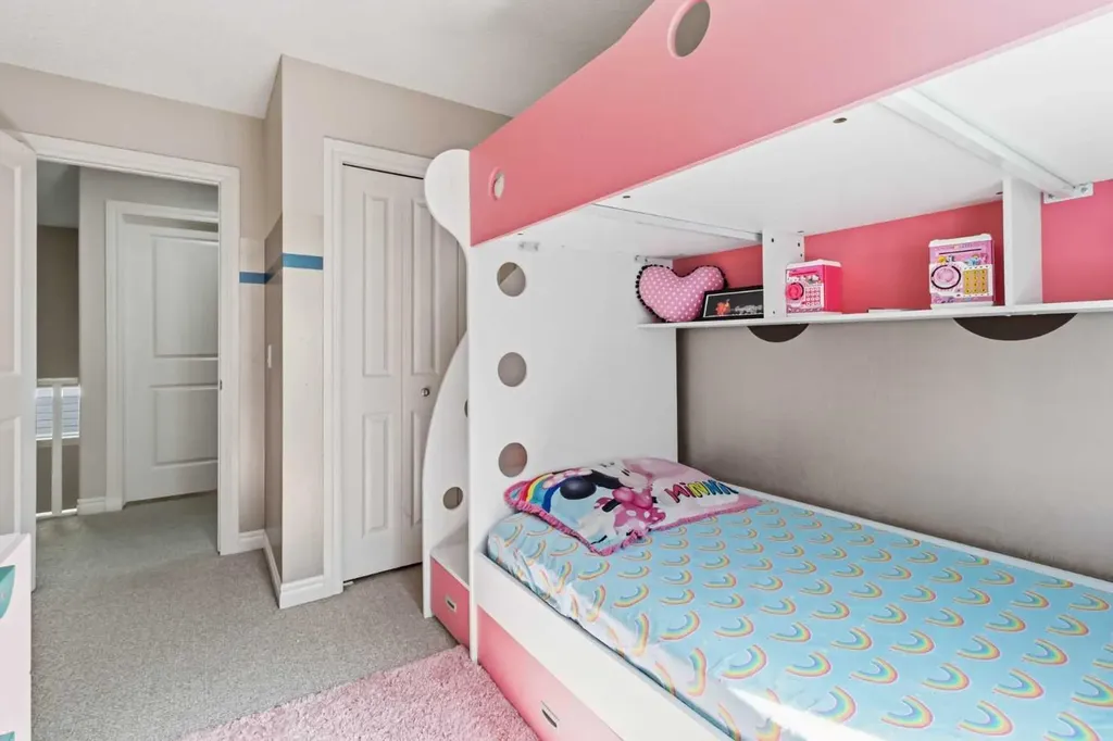 19 Saddleland Drive Calgary AB T3J5J3