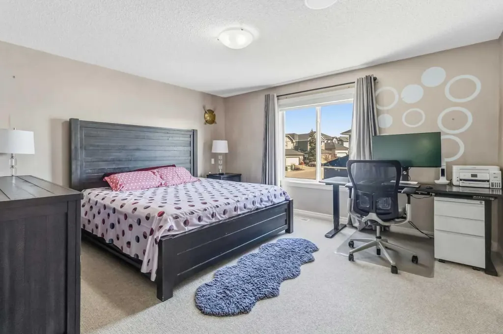 19 Saddleland Drive Calgary AB T3J5J3