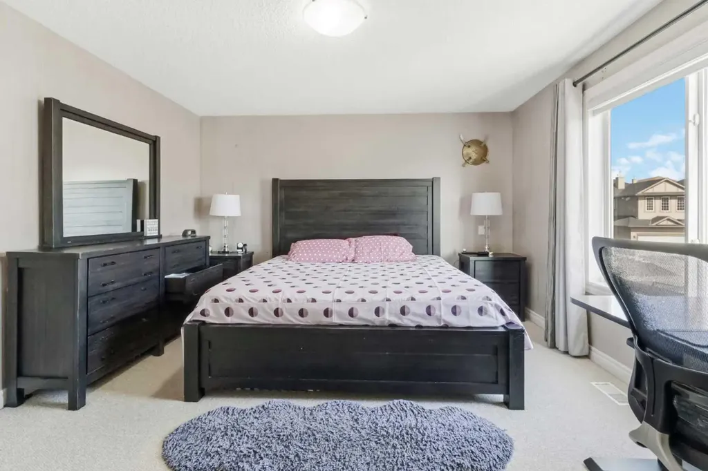 19 Saddleland Drive Calgary AB T3J5J3
