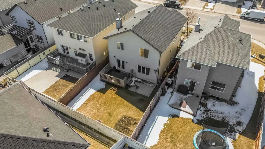 19 Saddleland Drive Calgary AB T3J5J3