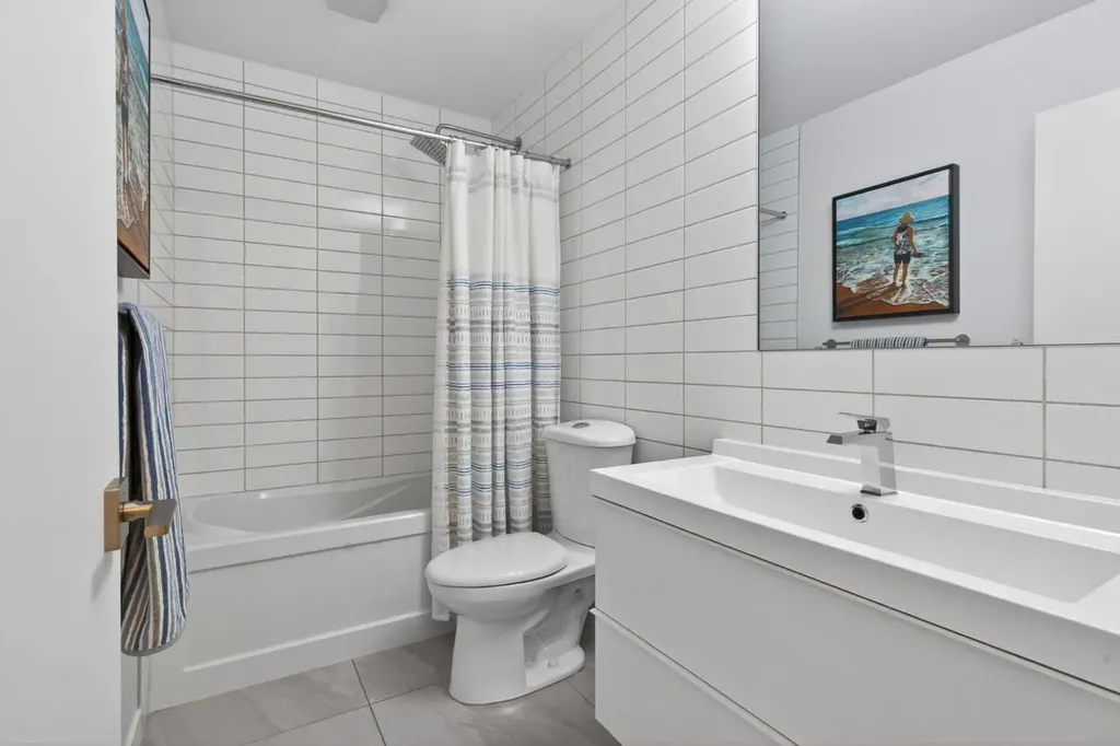 3130 66 Avenue SW Calgary AB T3E 5K8