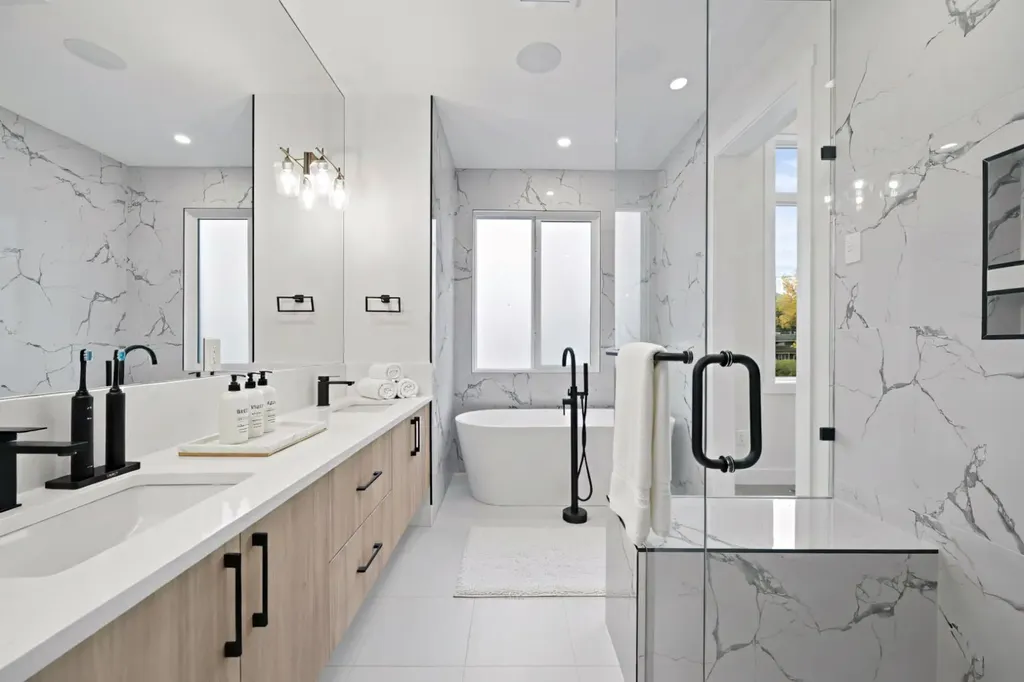 8112 Bowness Road NW Calgary AB T3B 0H6