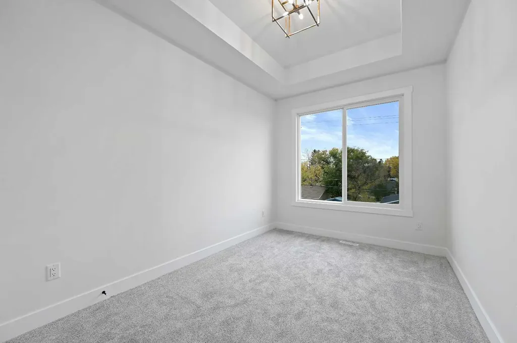 8112 Bowness Road NW Calgary AB T3B 0H6