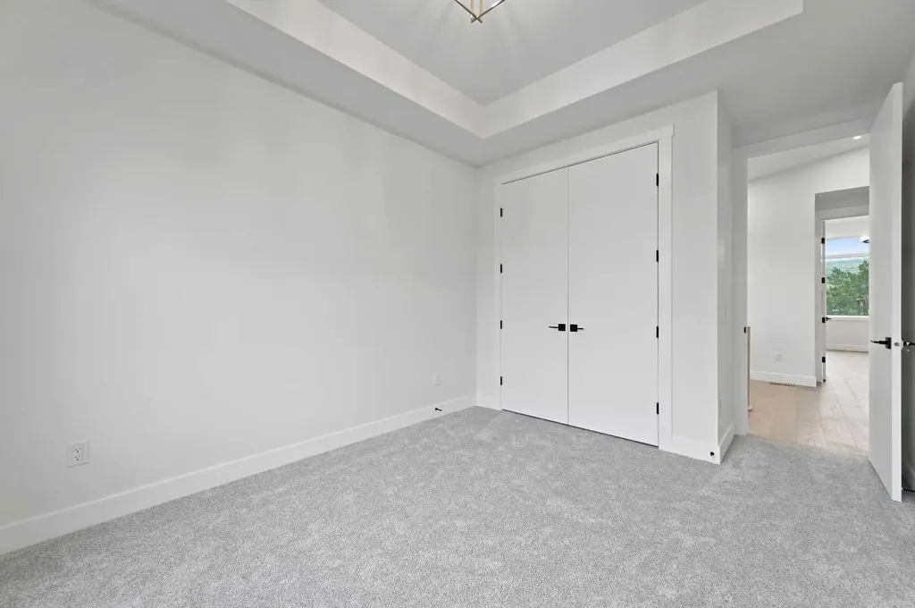 8112 Bowness Road NW Calgary AB T3B 0H6