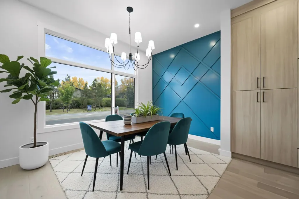 8112 Bowness Road NW Calgary AB T3B 0H6