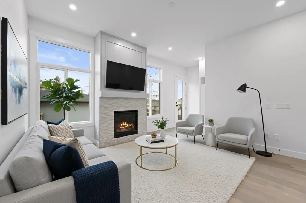 8112 Bowness Road NW Calgary AB T3B 0H6