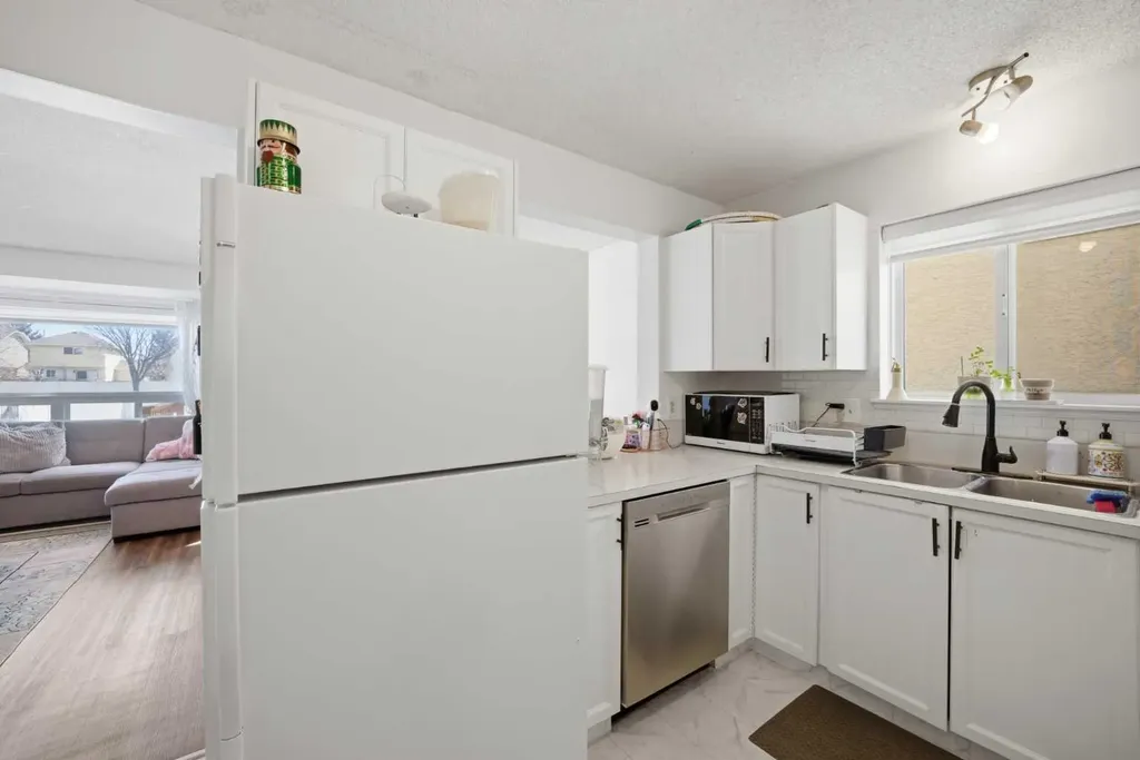 80 Martinglen Way NE Calgary AB T3J3J1