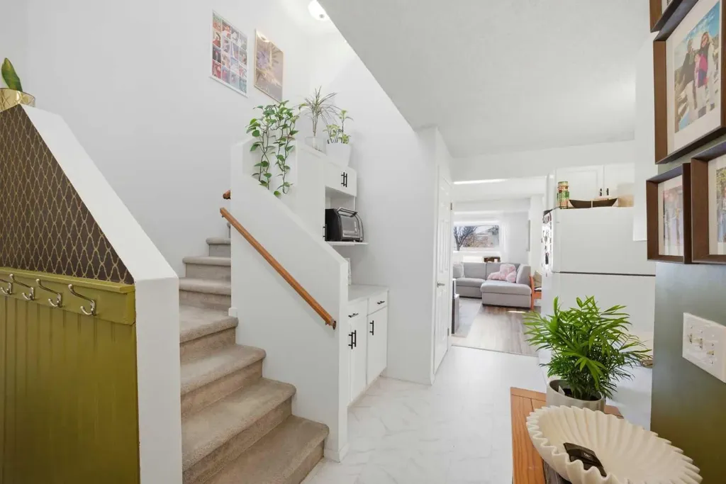 80 Martinglen Way NE Calgary AB T3J3J1