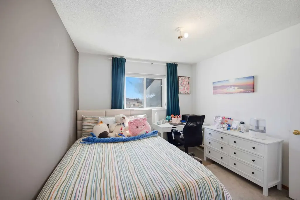80 Martinglen Way NE Calgary AB T3J3J1