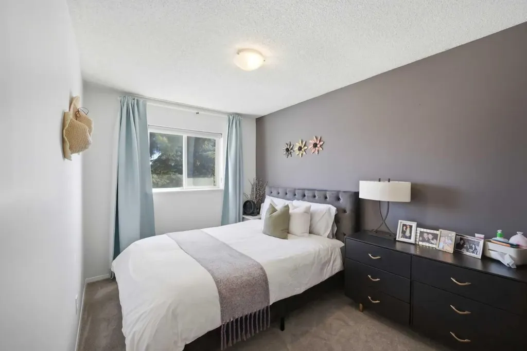 80 Martinglen Way NE Calgary AB T3J3J1