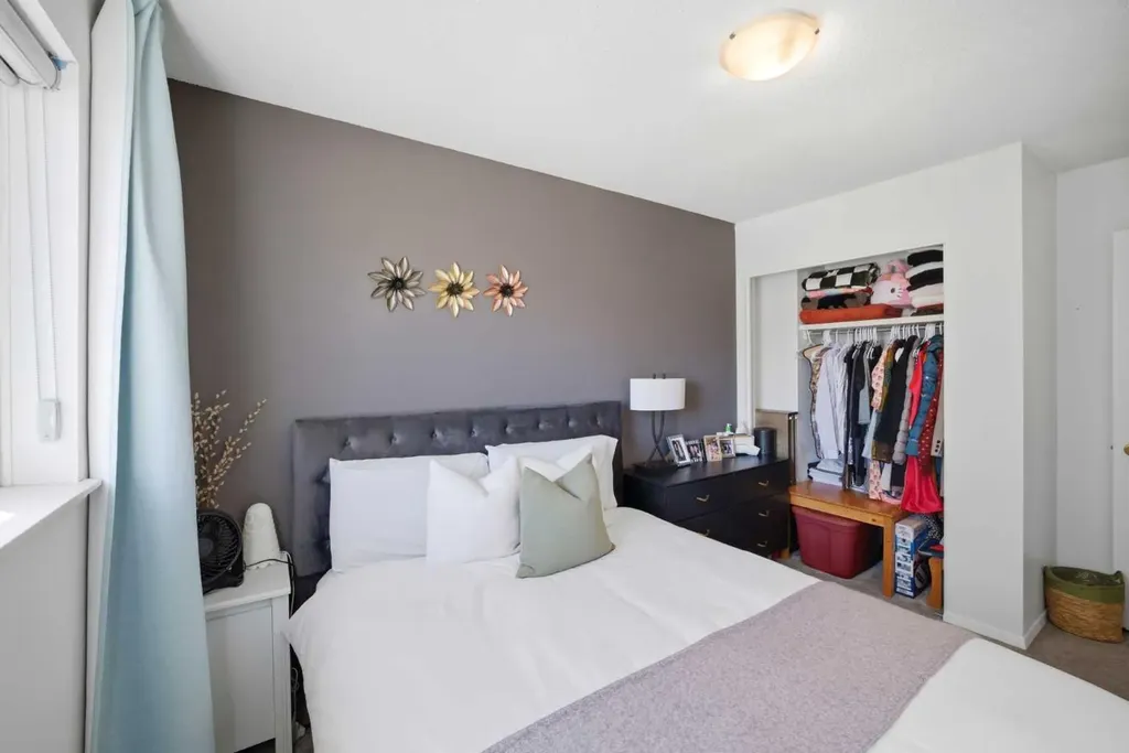 80 Martinglen Way NE Calgary AB T3J3J1