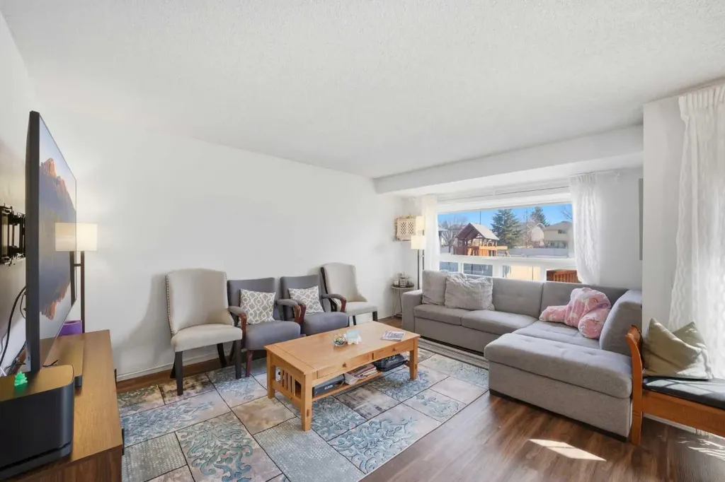 80 Martinglen Way NE Calgary AB T3J3J1