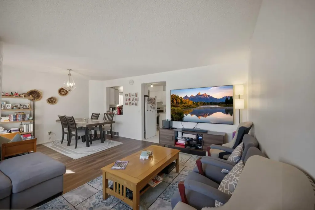 80 Martinglen Way NE Calgary AB T3J3J1
