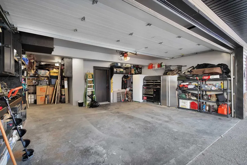 25054 South Pinelake Road Rural Red Deer County AB T0M1R0