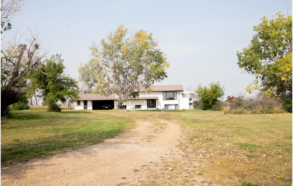 160078 Township Road 304 Craigmyle AB T0J1P0