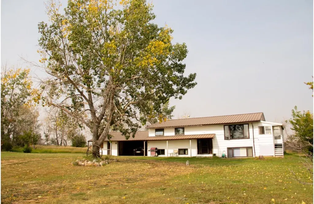 160078 Township Road 304 Craigmyle AB T0J1P0