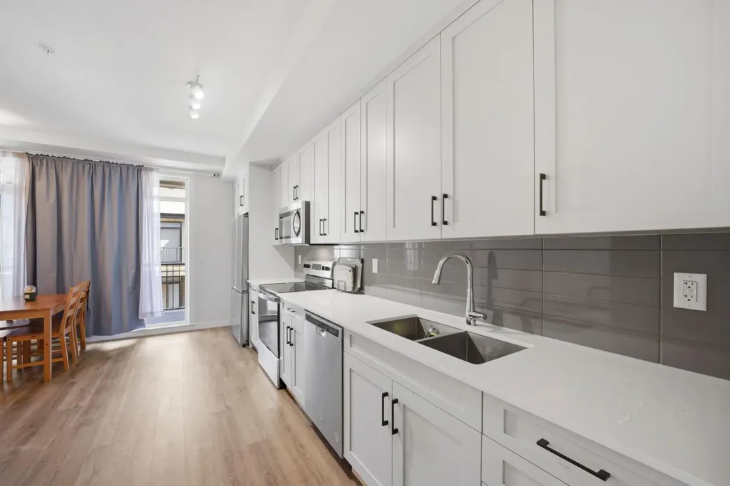 10 Sage Hill Walk NW Calgary AB T3R 1X9