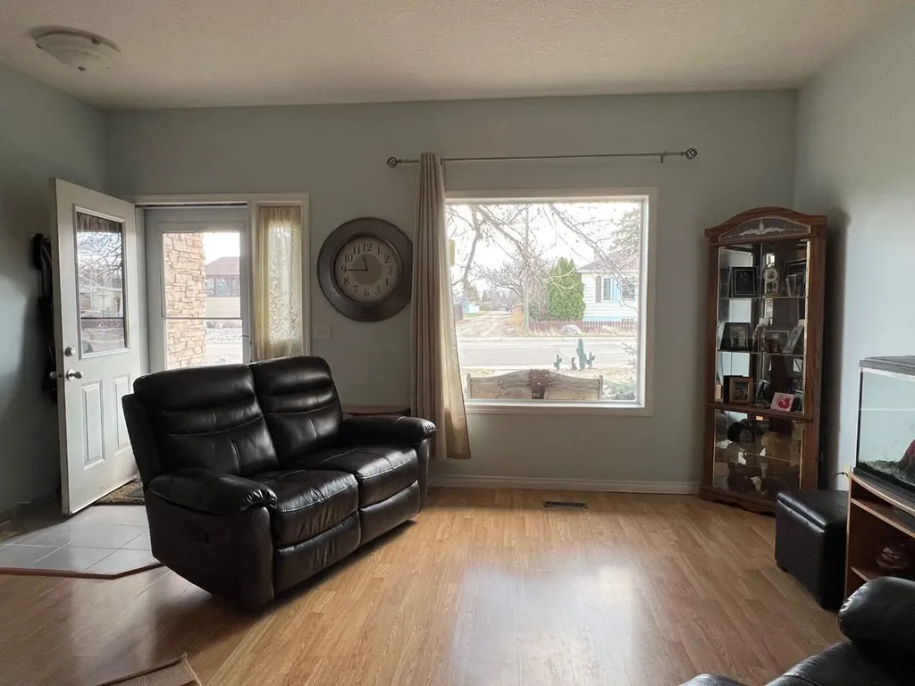 2134 21 Avenue Coaldale AB T1M1H9