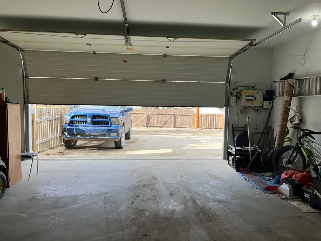 2134 21 Avenue Coaldale AB T1M1H9