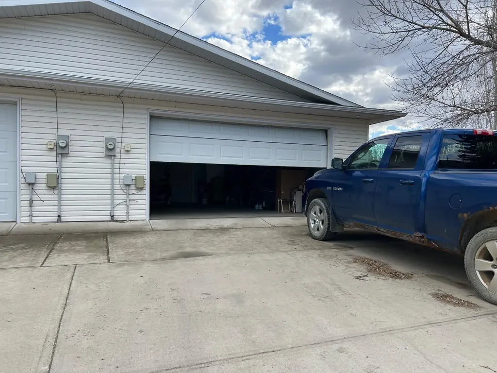 2134 21 Avenue Coaldale AB T1M1H9