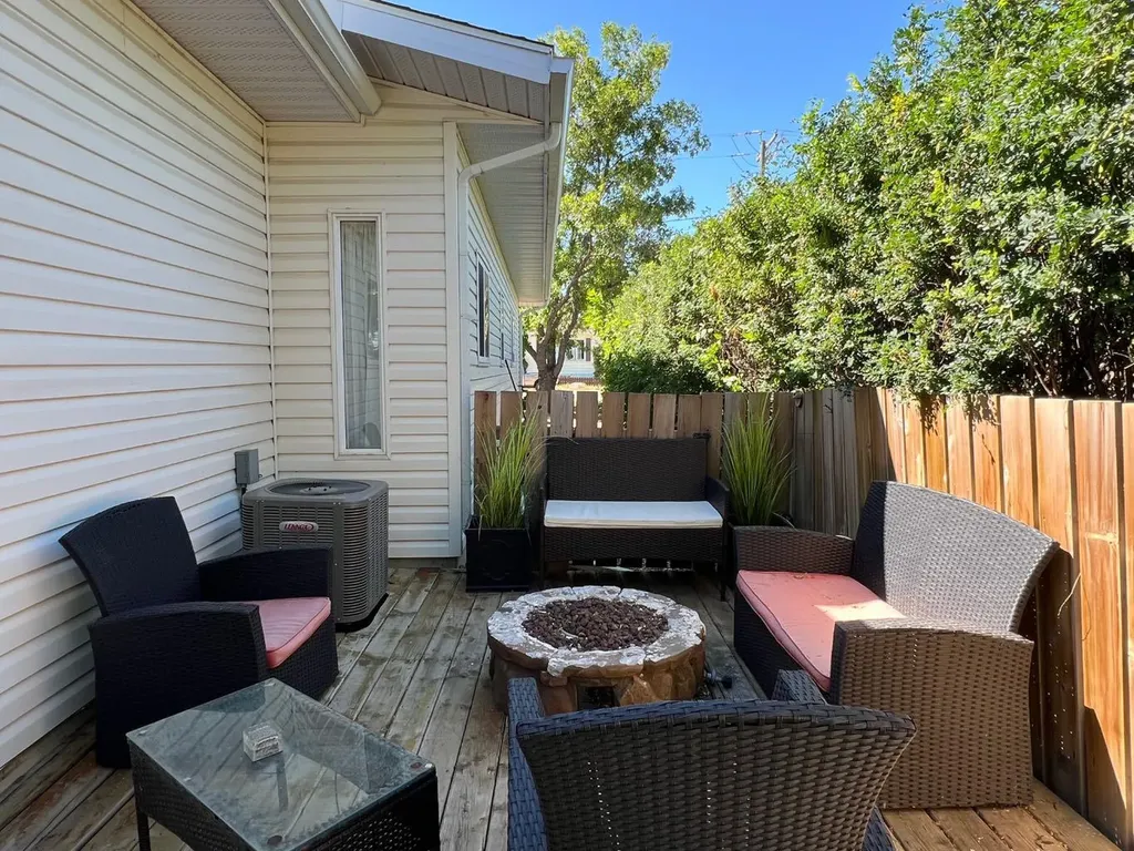2134 21 Avenue Coaldale AB T1M1H9