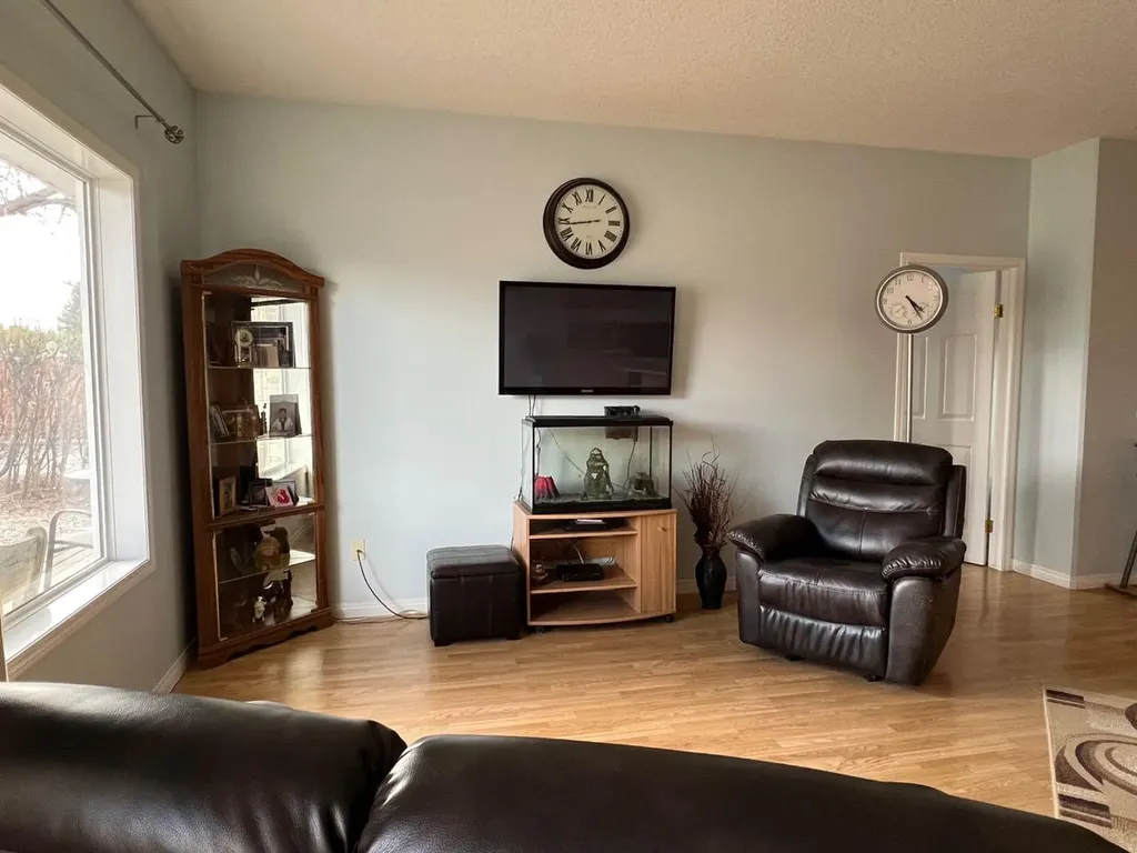 2134 21 Avenue Coaldale AB T1M1H9