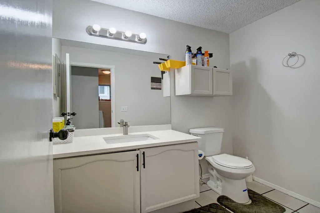 10316 Hidden Valley Drive NW Calgary AB T3A 4Z6