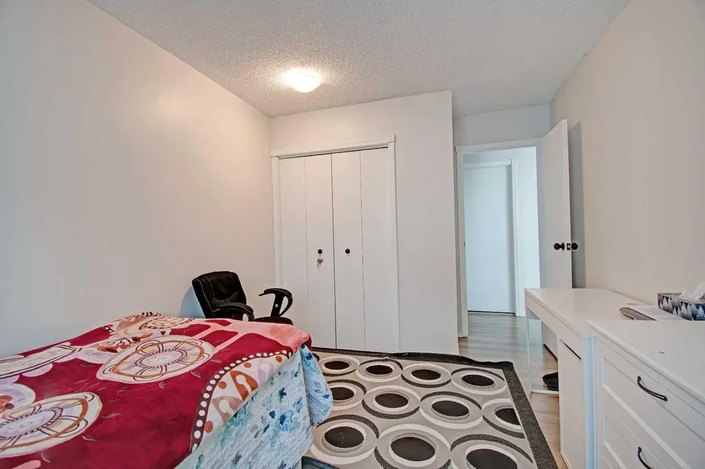10316 Hidden Valley Drive NW Calgary AB T3A 4Z6