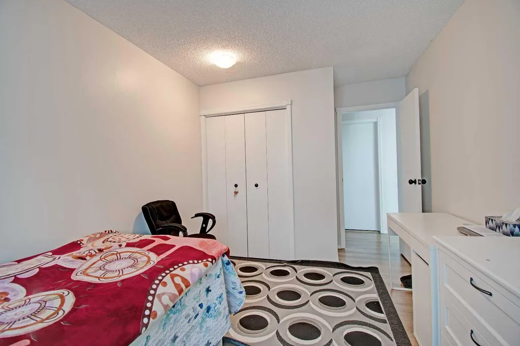 10316 Hidden Valley Drive NW Calgary AB T3A 4Z6