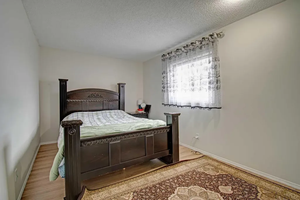 10316 Hidden Valley Drive NW Calgary AB T3A 4Z6