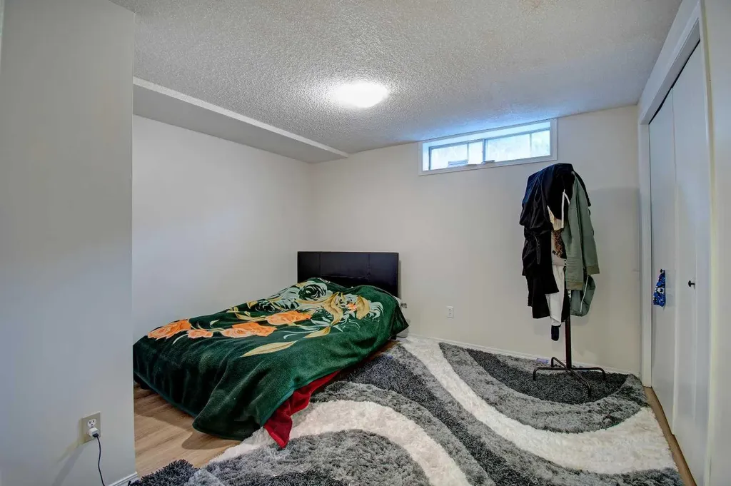 10316 Hidden Valley Drive NW Calgary AB T3A 4Z6