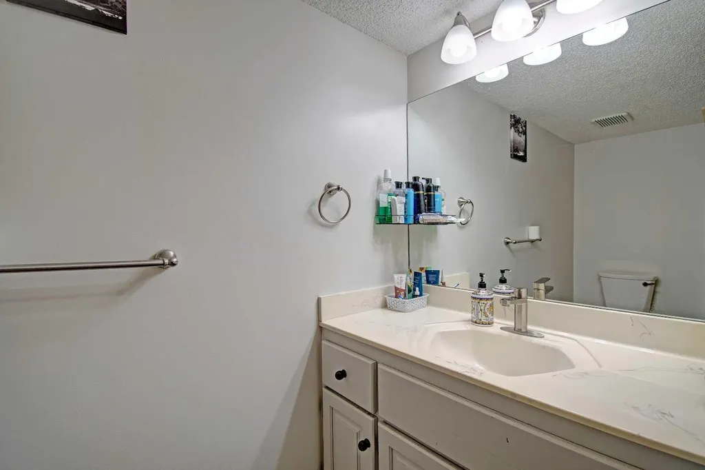 10316 Hidden Valley Drive NW Calgary AB T3A 4Z6