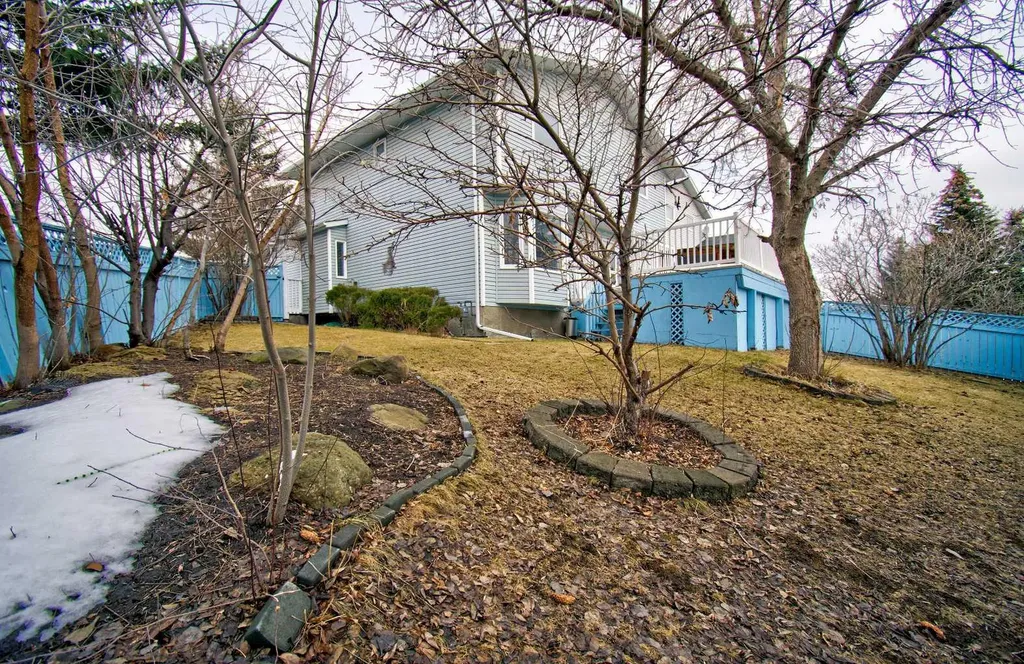 10316 Hidden Valley Drive NW Calgary AB T3A 4Z6