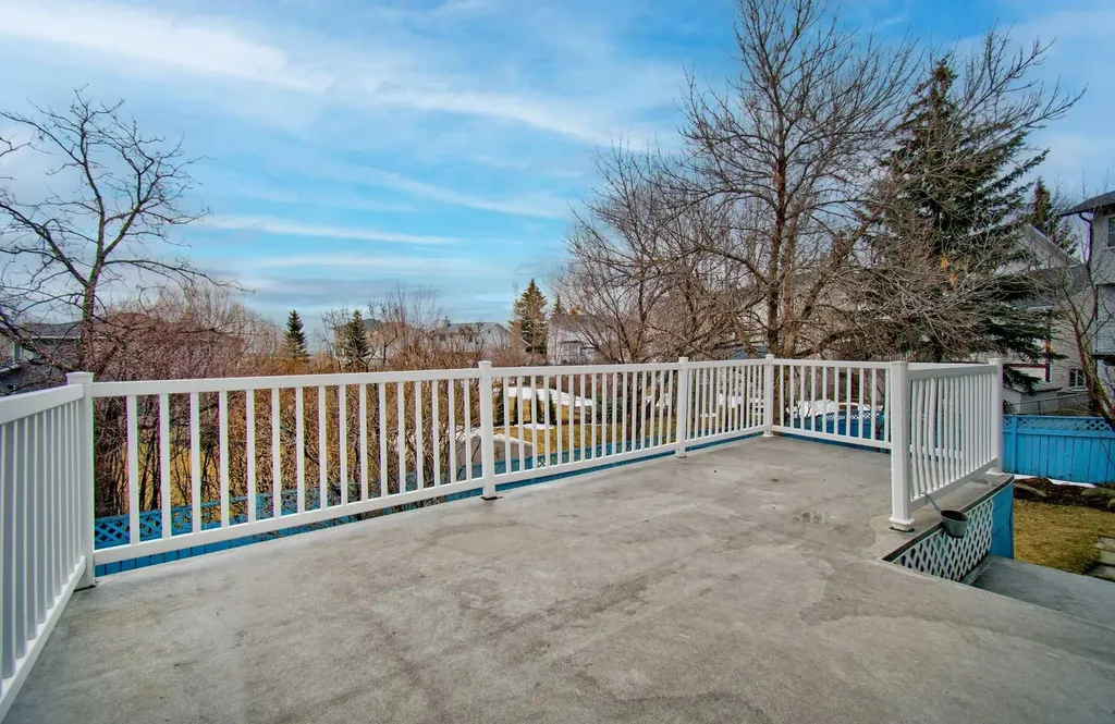 10316 Hidden Valley Drive NW Calgary AB T3A 4Z6