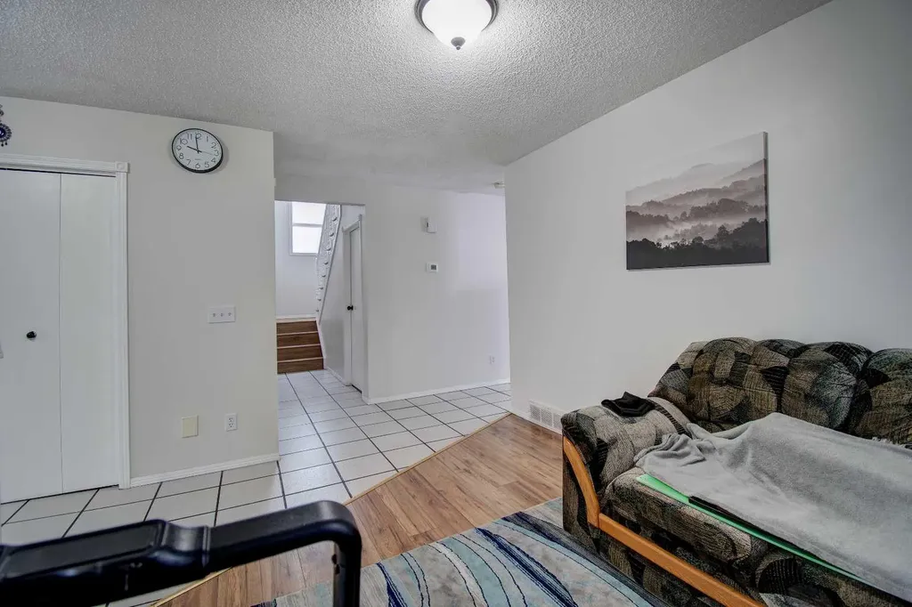 10316 Hidden Valley Drive NW Calgary AB T3A 4Z6