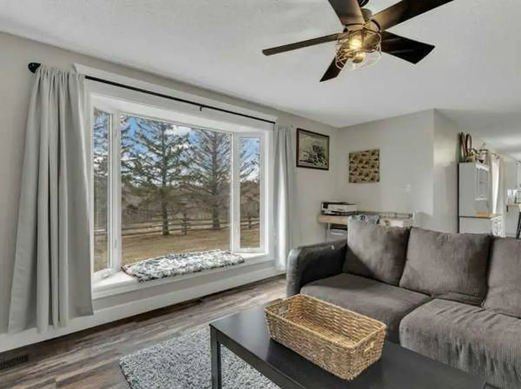 25236 Township Road 374 Rural Red Deer County AB T4E 1E7