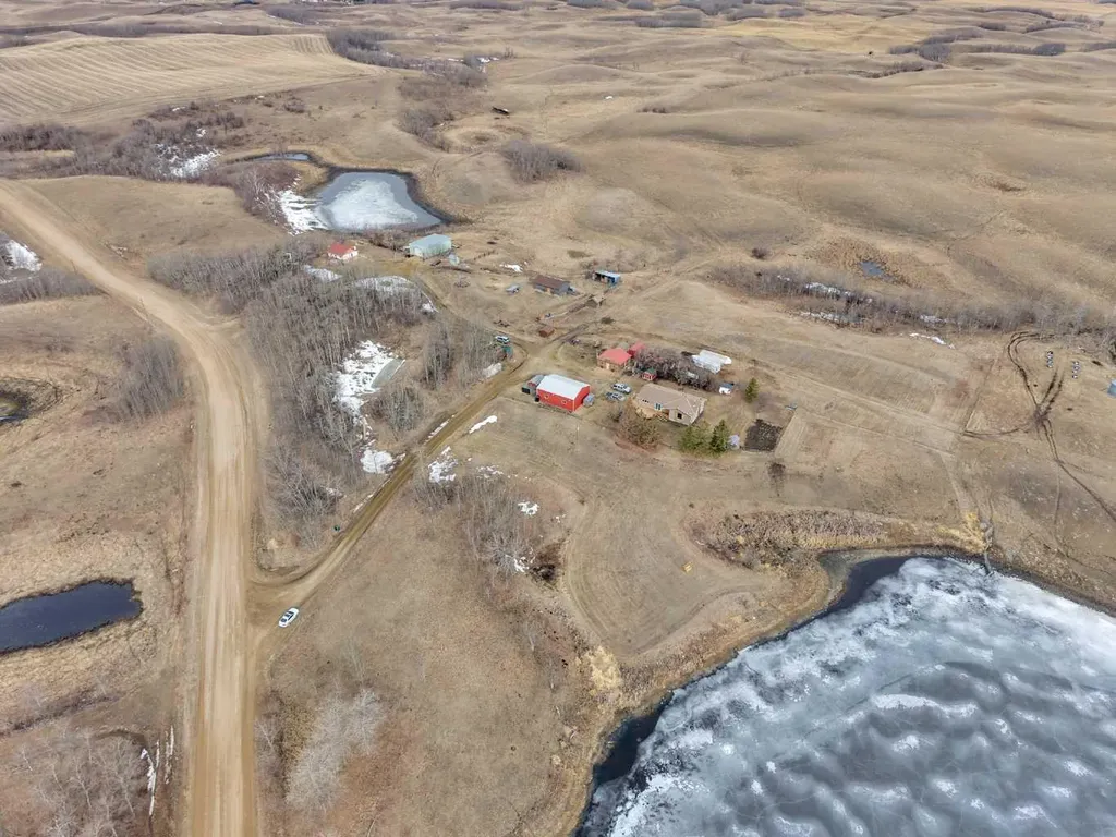25236 Township Road 374 Rural Red Deer County AB T4E 1E7