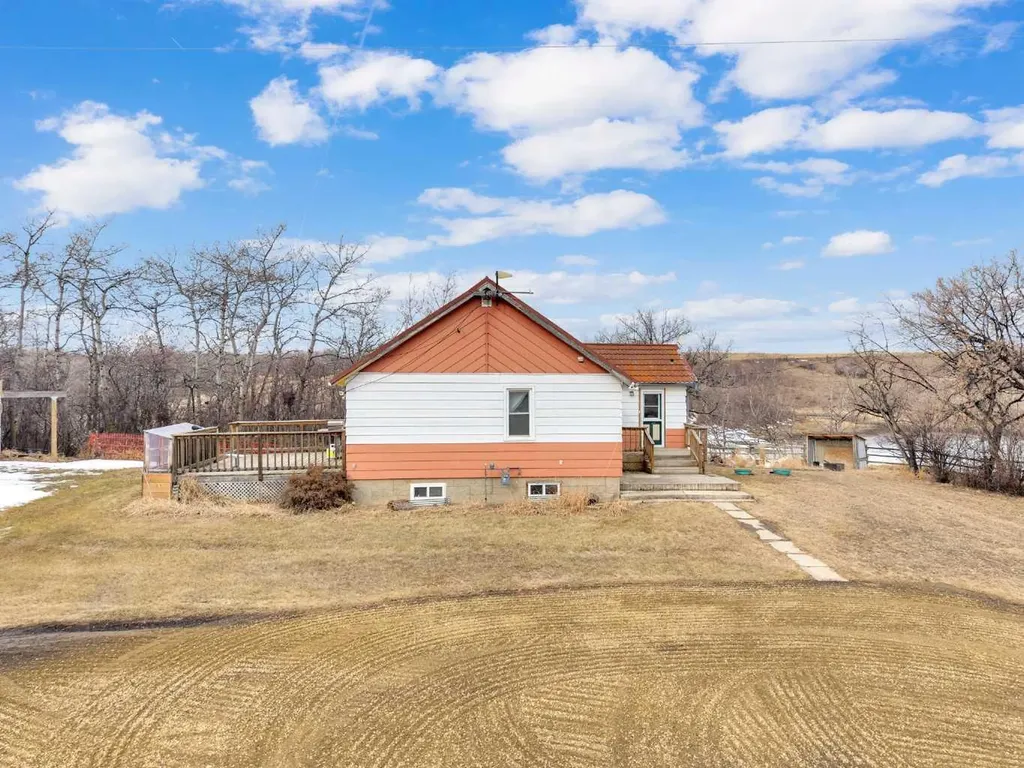 25236 Township Road 374 Rural Red Deer County AB T4E 1E7