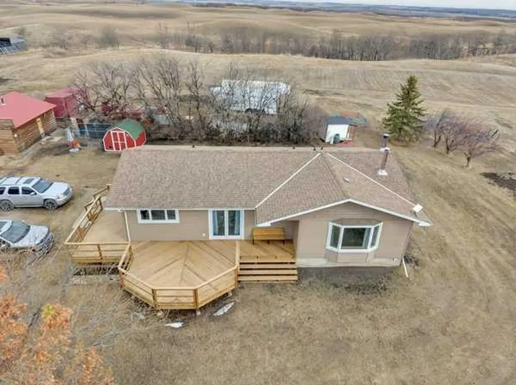 25236 Township Road 374 Rural Red Deer County AB T4E 1E7