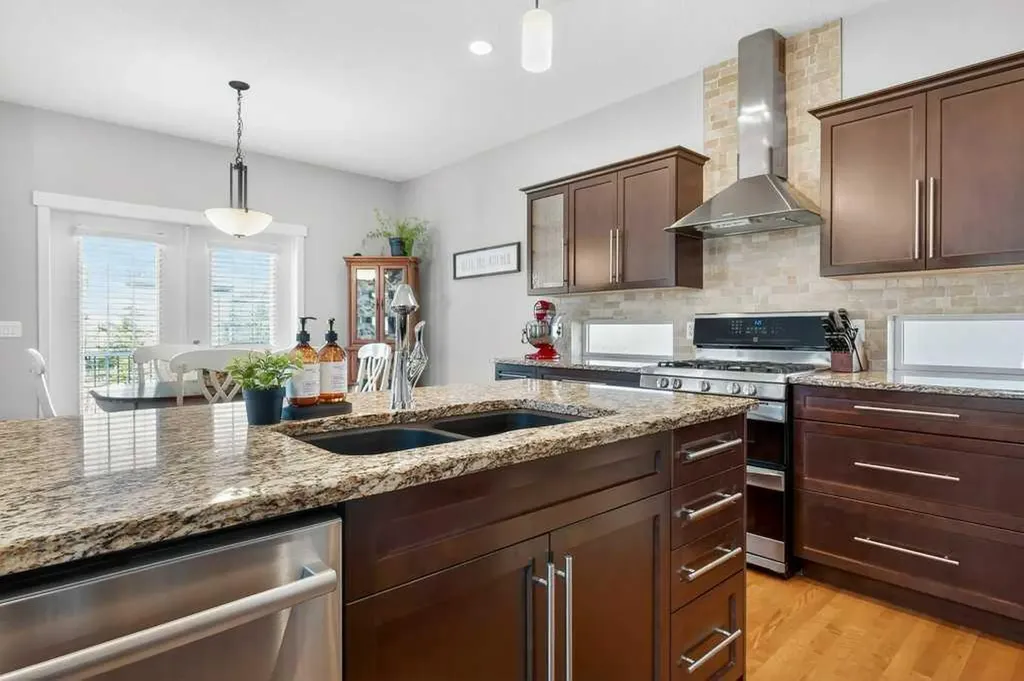200 Kingston Way SE Airdrie AB T4A 0K3