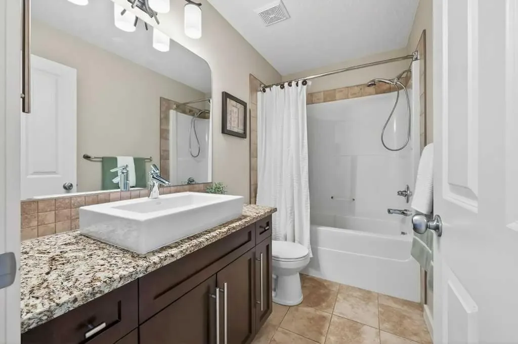 200 Kingston Way SE Airdrie AB T4A 0K3