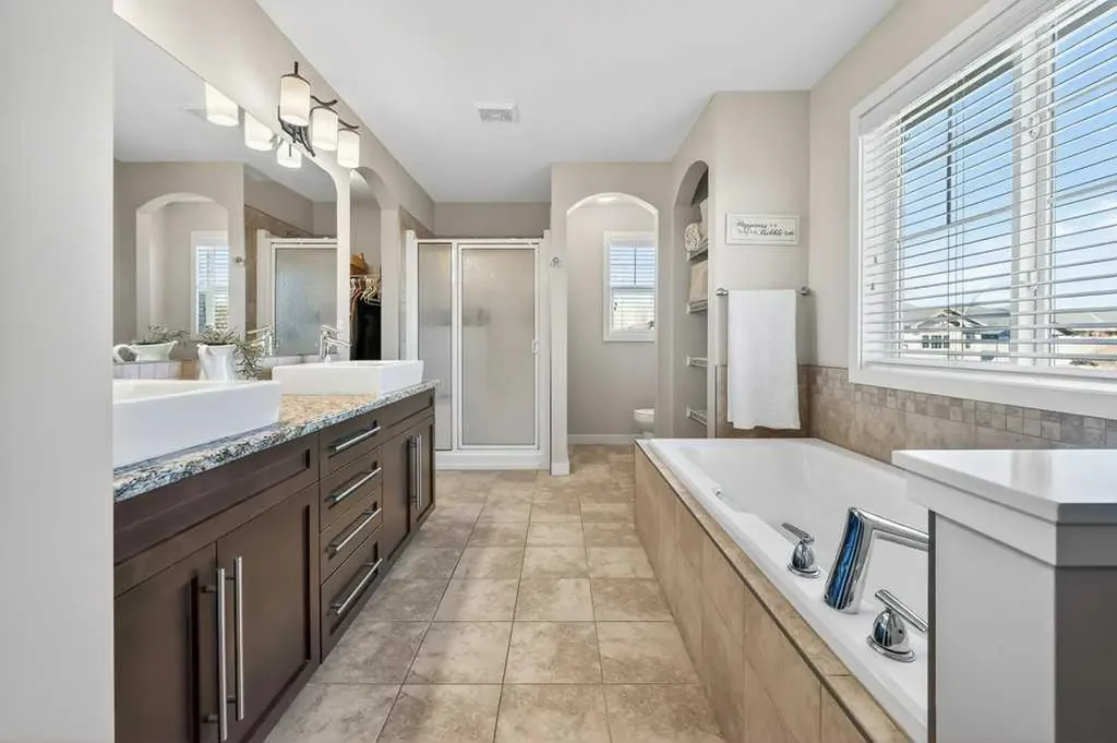 200 Kingston Way SE Airdrie AB T4A 0K3