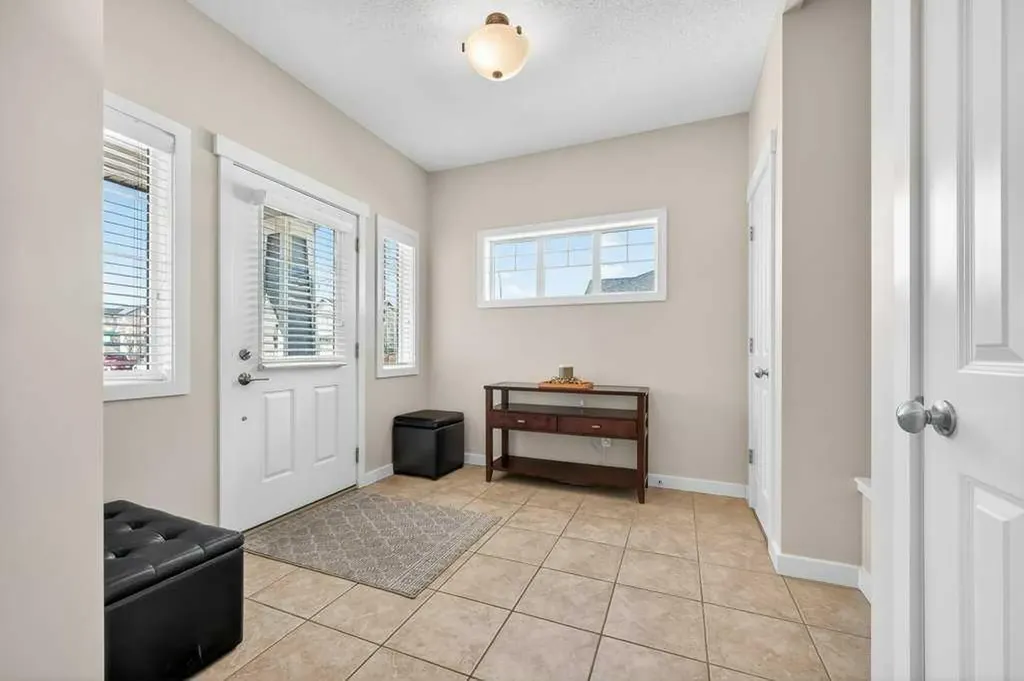 200 Kingston Way SE Airdrie AB T4A 0K3