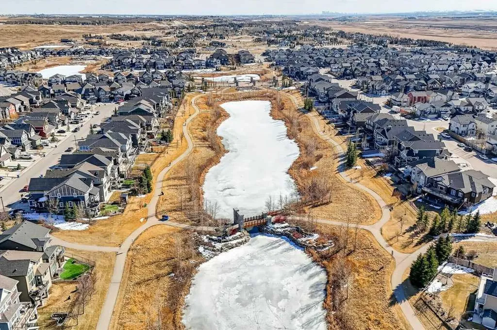 200 Kingston Way SE Airdrie AB T4A 0K3