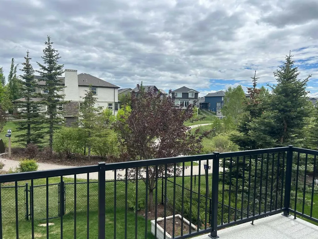 200 Kingston Way SE Airdrie AB T4A 0K3