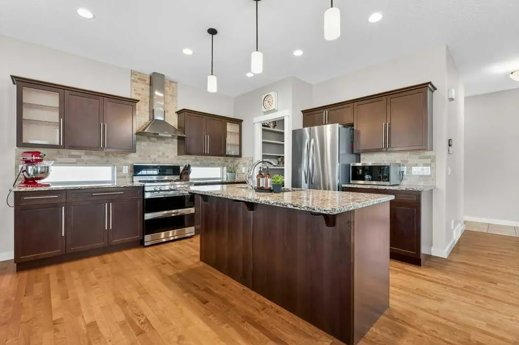 200 Kingston Way SE Airdrie AB T4A 0K3