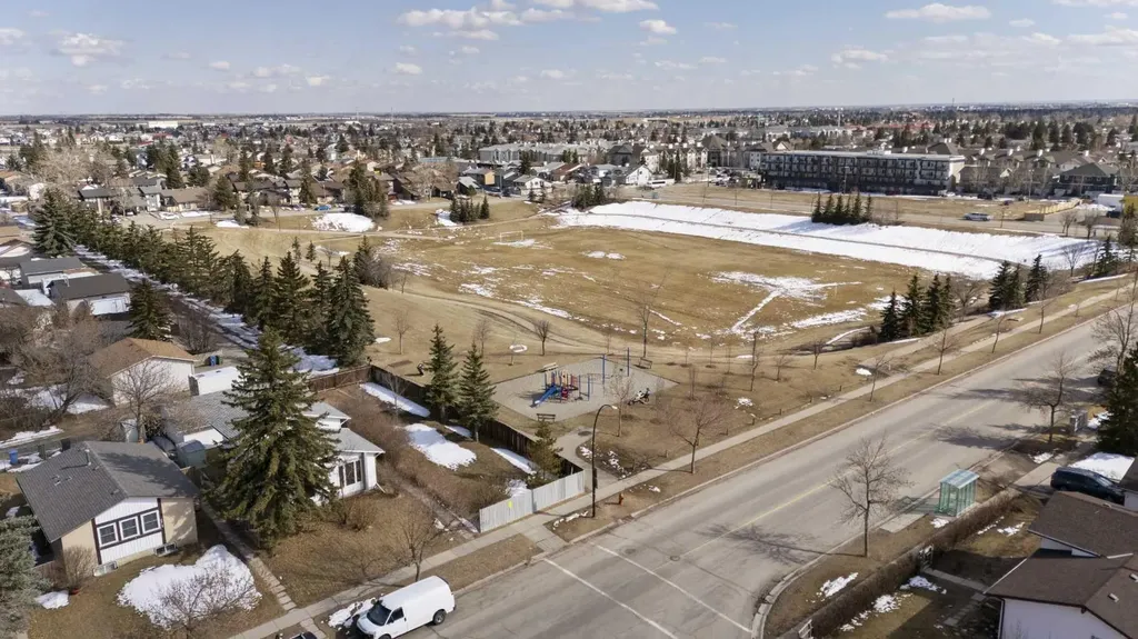 6808 Rundlehorn Drive NE Calgary AB T1Y 3V2
