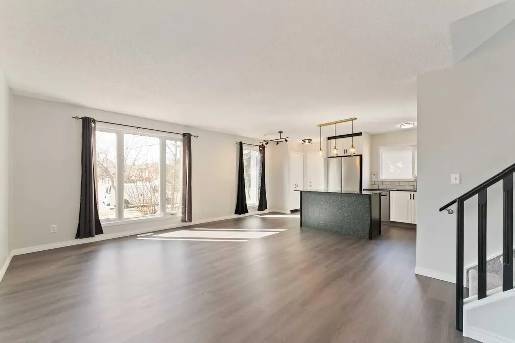 6808 Rundlehorn Drive NE Calgary AB T1Y 3V2
